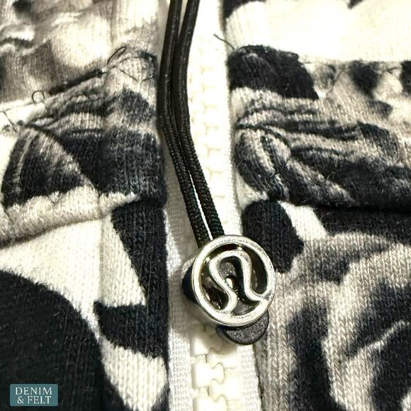 Lululemon Calm & Cozy Jacket Brisk Bloom Black White Cotton Fleece Sz 8 ~ RARE!! - Picture 15 of 16